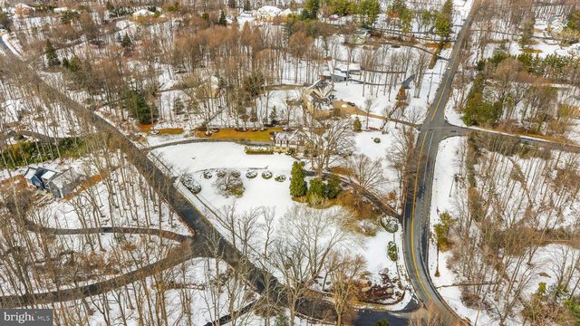 714 SENECA RD, Great Falls, VA 22066