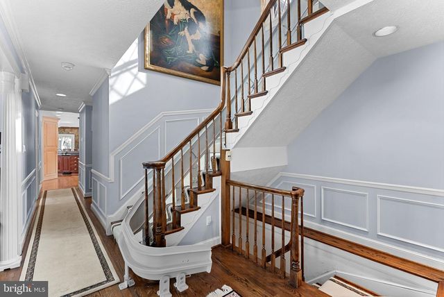 714 SENECA RD, Great Falls, VA 22066