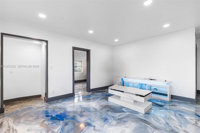 3430 NW 43rd Ave, Lauderdale Lakes, FL 33319