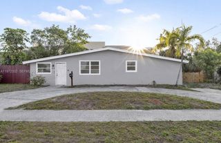 3430 NW 43rd Ave, Lauderdale Lakes, FL 33319