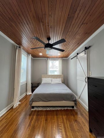 1701 N UNIVERSITY Avenue, Little Rock, AR 72207