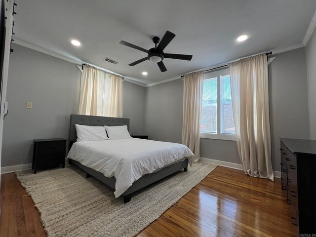 1701 N UNIVERSITY Avenue, Little Rock, AR 72207