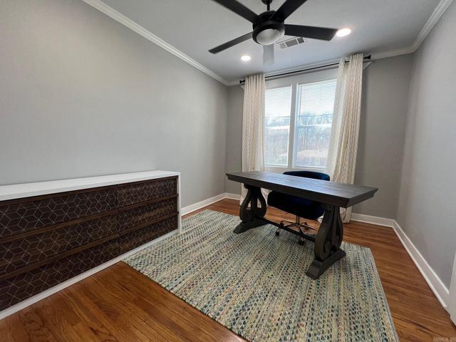 1701 N UNIVERSITY Avenue, Little Rock, AR 72207