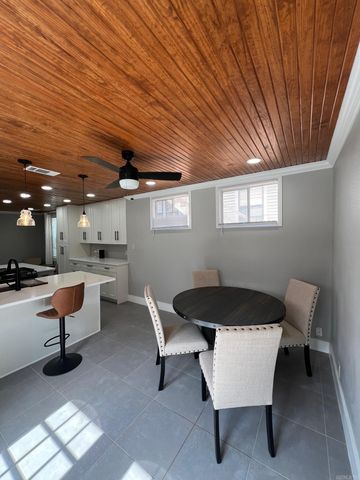 1701 N UNIVERSITY Avenue, Little Rock, AR 72207