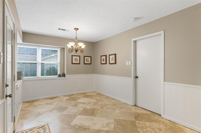 8107 Fernbrook Lane, Houston, TX 77070