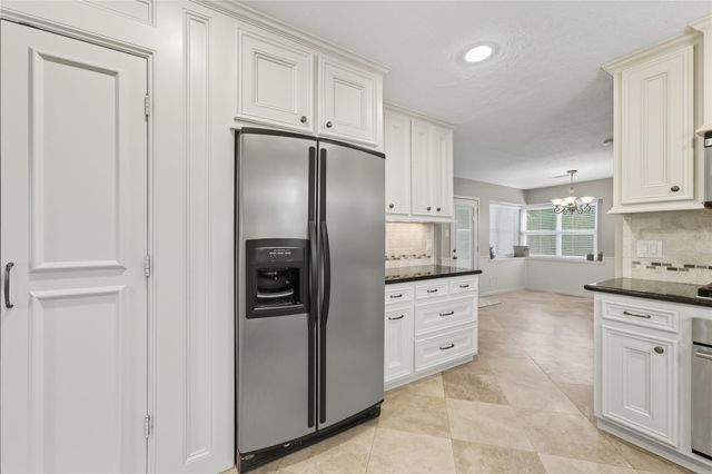 8107 Fernbrook Lane, Houston, TX 77070