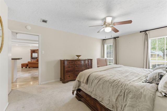 8107 Fernbrook Lane, Houston, TX 77070