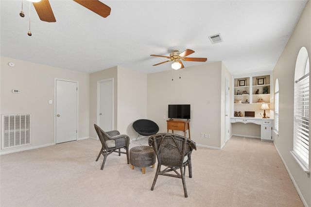 8107 Fernbrook Lane, Houston, TX 77070