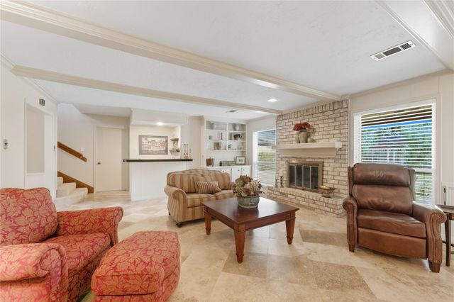 8107 Fernbrook Lane, Houston, TX 77070