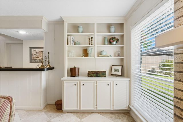 8107 Fernbrook Lane, Houston, TX 77070