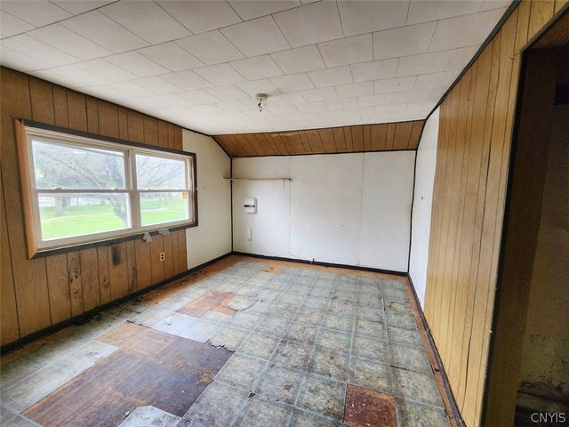 10 Johnson Park, Utica, NY 13501