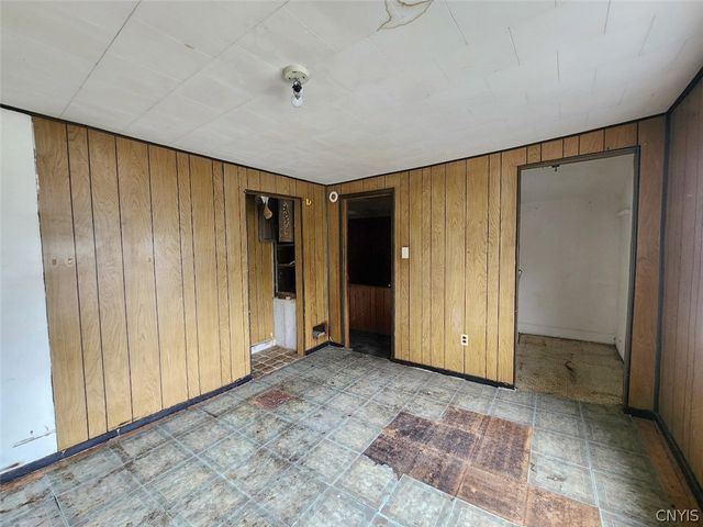 10 Johnson Park, Utica, NY 13501