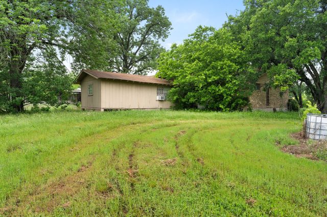 304 Summerall Lane, Red Oak, TX 75154