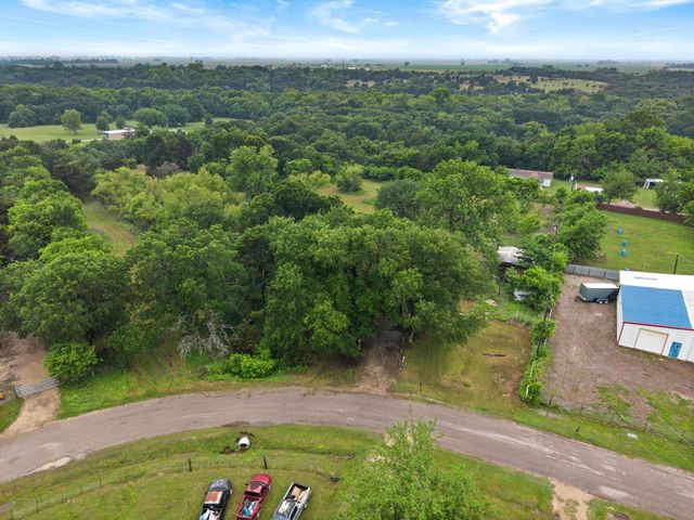 304 Summerall Lane, Red Oak, TX 75154