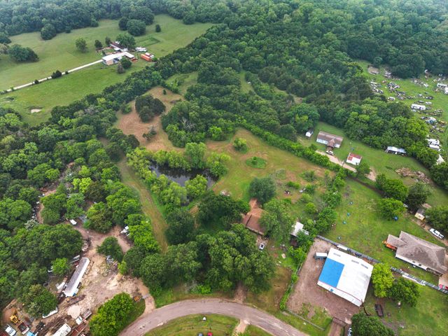 304 Summerall Lane, Red Oak, TX 75154