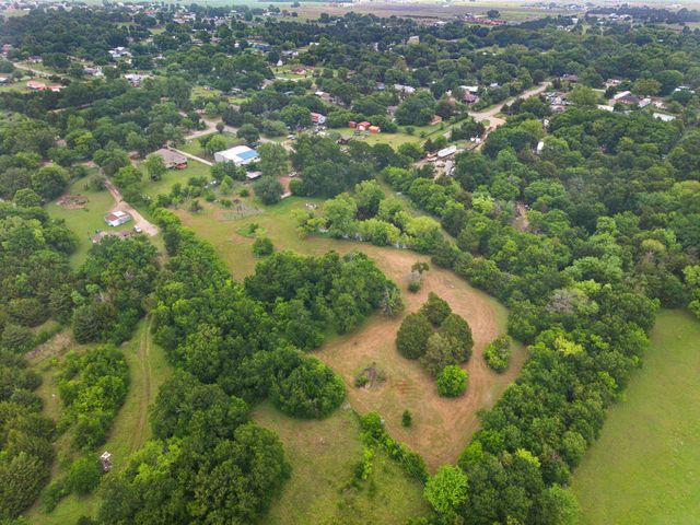 304 Summerall Lane, Red Oak, TX 75154