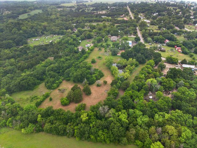 304 Summerall Lane, Red Oak, TX 75154