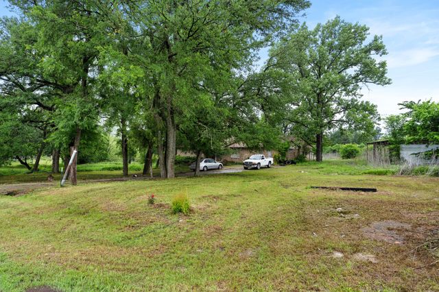 304 Summerall Lane, Red Oak, TX 75154
