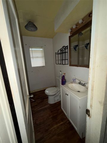 304 Summerall Lane, Red Oak, TX 75154
