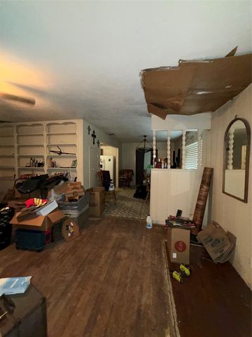 304 Summerall Lane, Red Oak, TX 75154