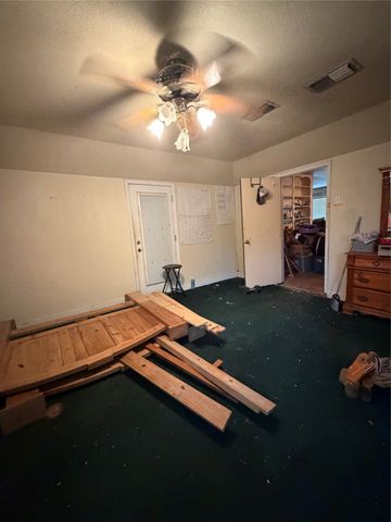 304 Summerall Lane, Red Oak, TX 75154