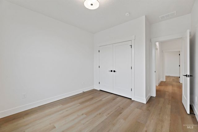 5615 W Haughburn Dr, Eagle, ID 83616