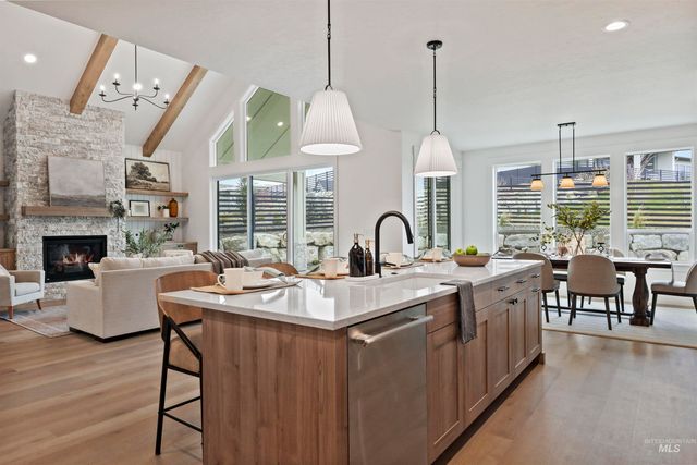 5615 W Haughburn Dr, Eagle, ID 83616