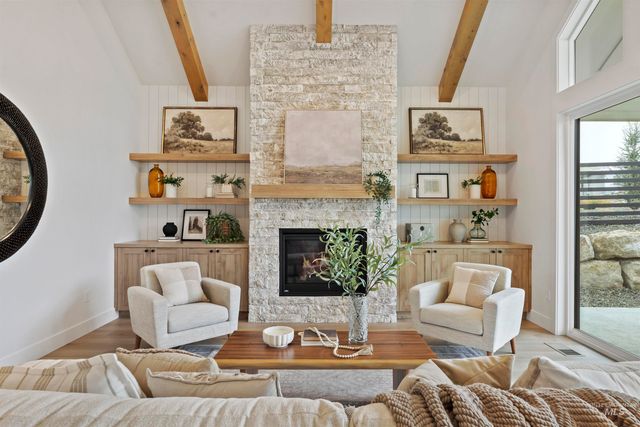 5615 W Haughburn Dr, Eagle, ID 83616