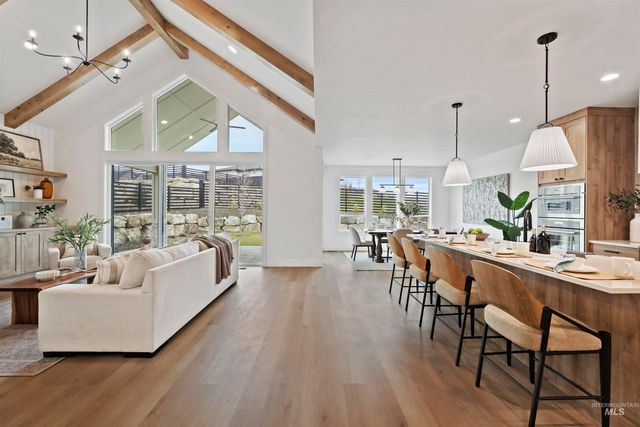 5615 W Haughburn Dr, Eagle, ID 83616