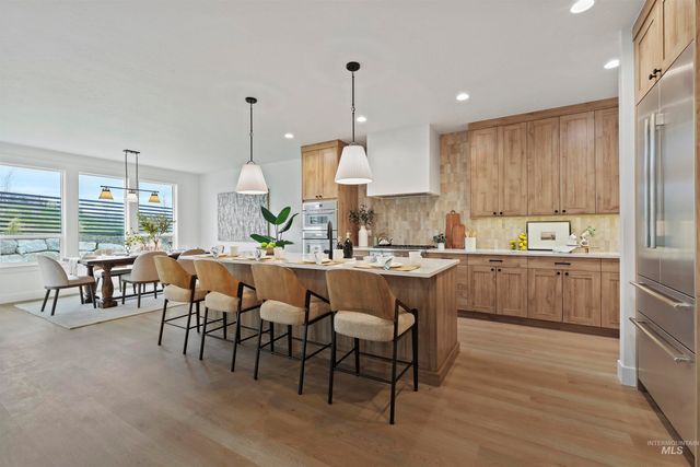 5615 W Haughburn Dr, Eagle, ID 83616