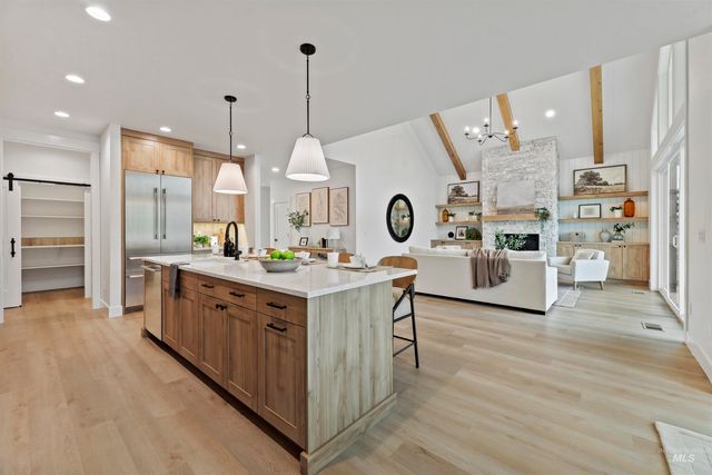 5615 W Haughburn Dr, Eagle, ID 83616