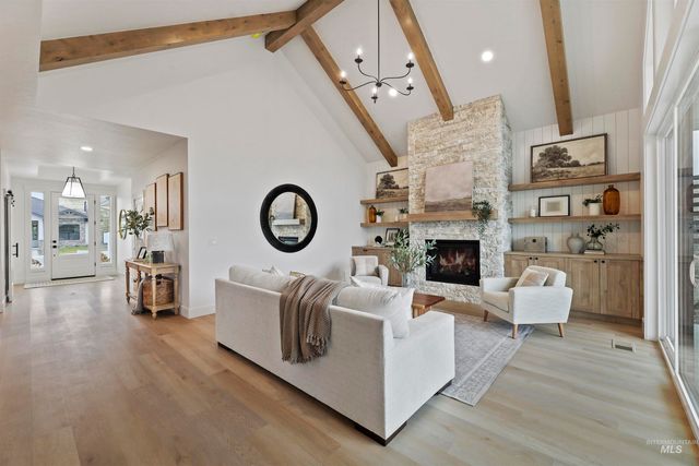 5615 W Haughburn Dr, Eagle, ID 83616