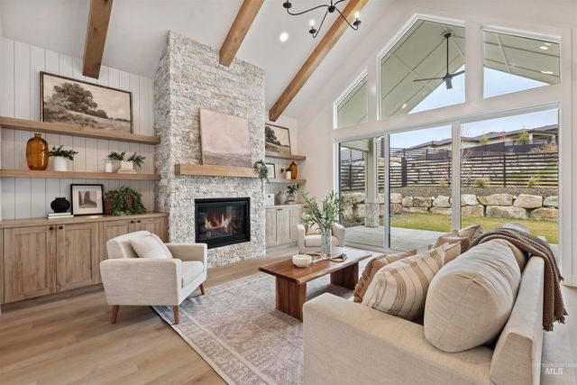 5615 W Haughburn Dr, Eagle, ID 83616