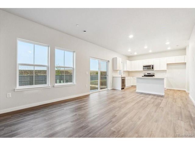 9433 Danube St, Commerce City, CO 80022