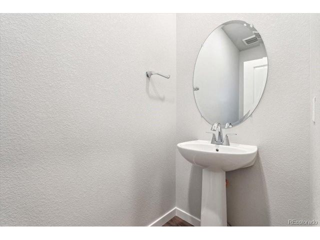 9433 Danube St, Commerce City, CO 80022