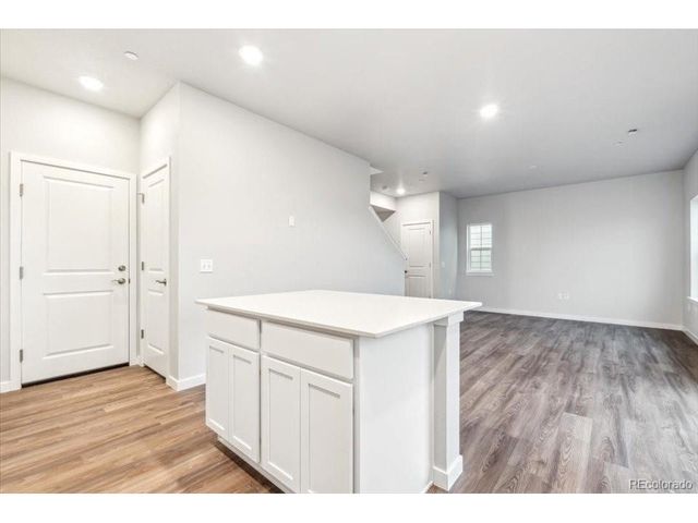 9433 Danube St, Commerce City, CO 80022