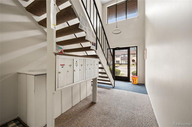 7538 Manor Circle 102, Westland, MI 48185