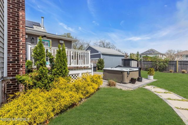 830 Dunlewy Street, Asbury Park, NJ 07712
