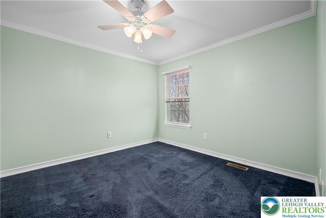 2354 Red Maple Drive, North Whitehall Twp, PA 18037