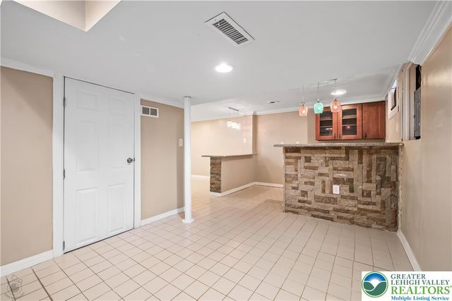 2354 Red Maple Drive, North Whitehall Twp, PA 18037