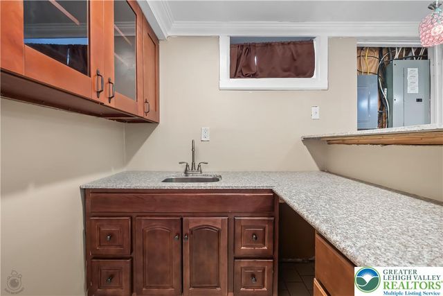 2354 Red Maple Drive, North Whitehall Twp, PA 18037