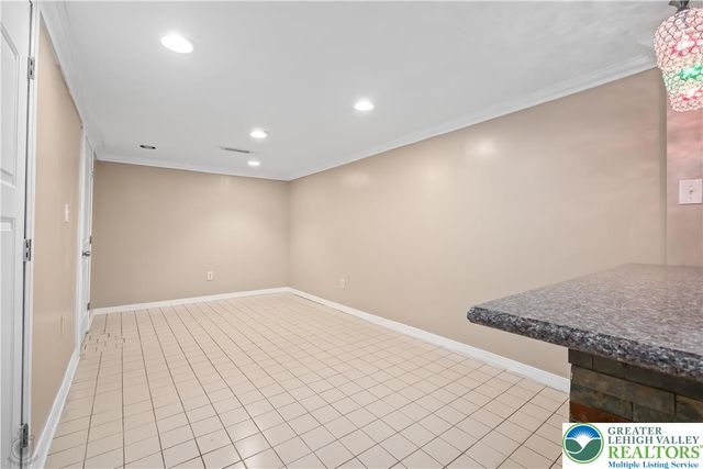 2354 Red Maple Drive, North Whitehall Twp, PA 18037