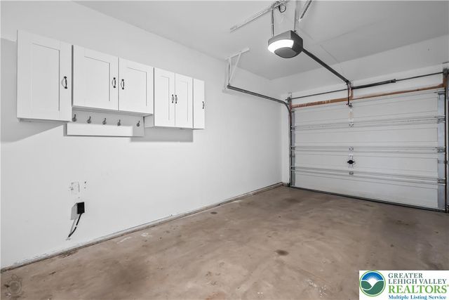 2354 Red Maple Drive, North Whitehall Twp, PA 18037