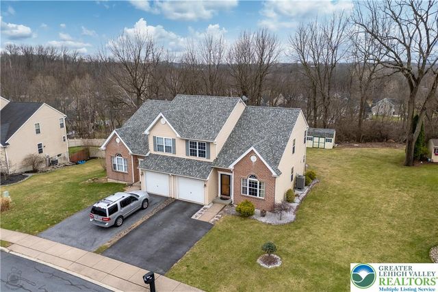 2354 Red Maple Drive, North Whitehall Twp, PA 18037