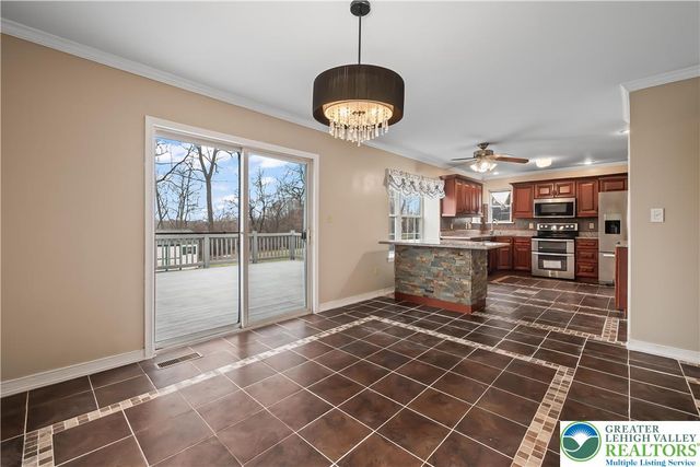 2354 Red Maple Drive, North Whitehall Twp, PA 18037