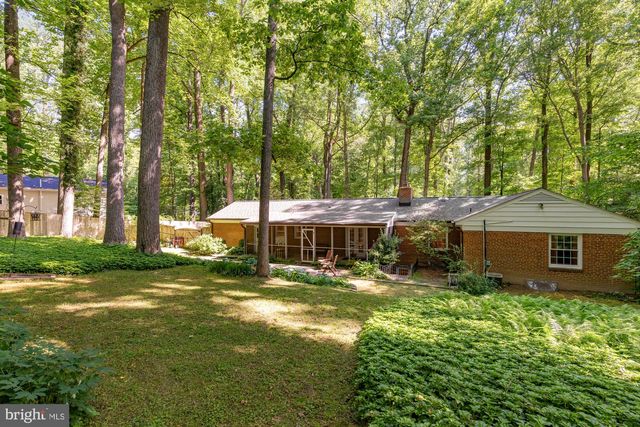 1109 CROWFOOT LN, Silver Spring, MD 20904