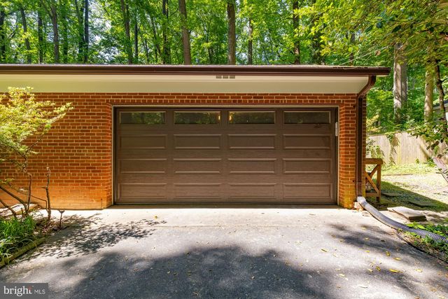 1109 CROWFOOT LN, Silver Spring, MD 20904