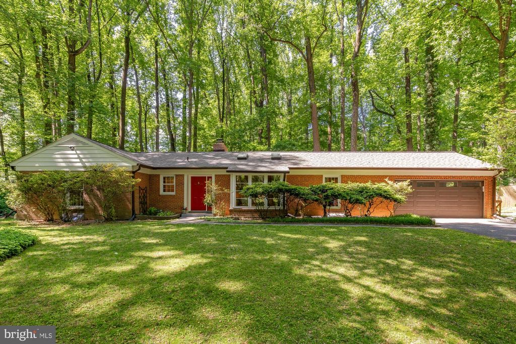 1109 CROWFOOT LN, Silver Spring, MD 20904