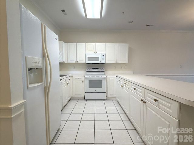 9113 Meadow Vista Road, Charlotte, NC 28213