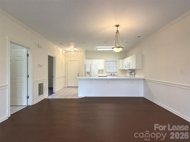 9113 Meadow Vista Road, Charlotte, NC 28213